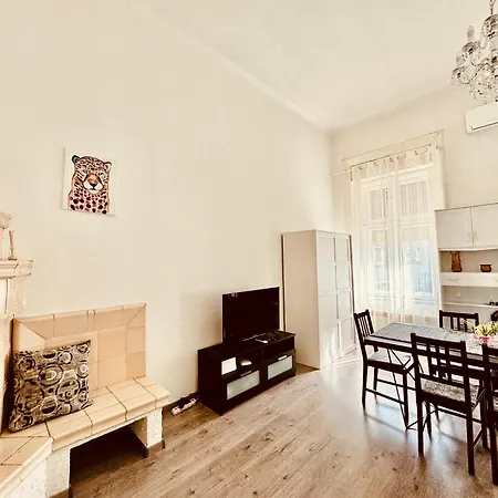 Lejlighed Oktogon Spacious Ac Balcony