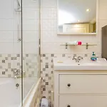 Apartamento Oktogon Spacious Ac Balcony *