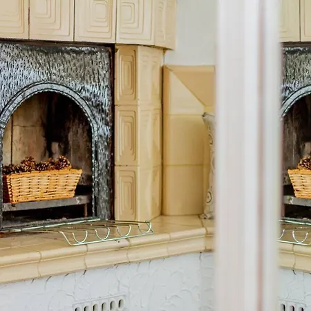 Oktogon Spacious Ac Balcony * بودابست