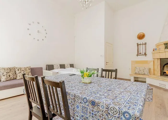 Oktogon Spacious Ac Balcony Appartement *