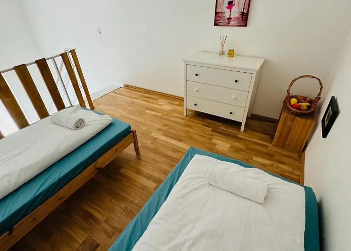 Oktogon Spacious Ac Balcony Appartement *