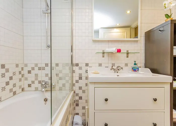 Apartament Oktogon Spacious Ac Balcony *